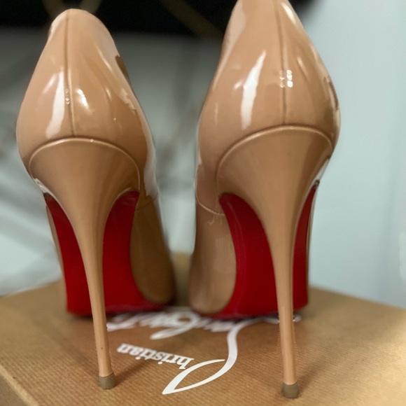 CHRISTIAN LOUBOUTIN So Kate Iconic Pump - Picture 6 of 12
